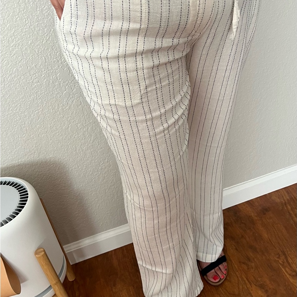 Per Se White and Blue Wide Leg Pants